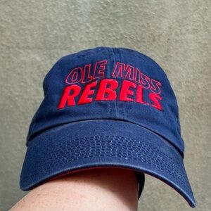 NIKE Ole Miss Rebels Football Heritage Dri Fit Adjustable Buckle Unisex Hat